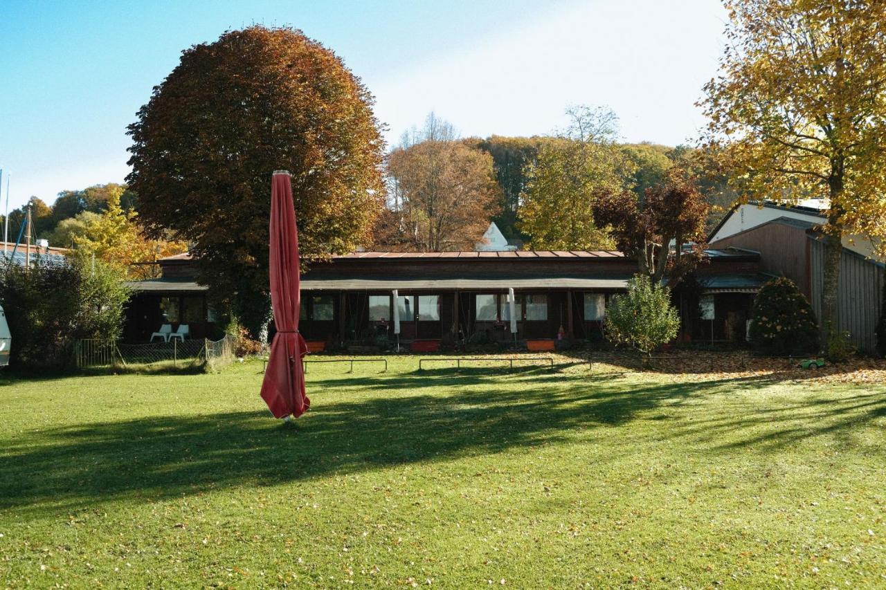 Lago Mio - Pension Am See - Bei Uns Verbringt Ihr Eine Wundervolle Zeit Direkt Am Wasser Worthsee Buitenkant foto